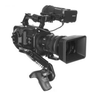 索尼（SONY）PXW-FS7專業(yè)數(shù)字?jǐn)z像機(jī)  FS7K(含F(xiàn)E28-135鏡頭) 索尼專業(yè)配件套裝